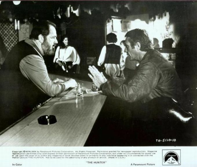 The real Papa Thorsen talks with Steve on the set